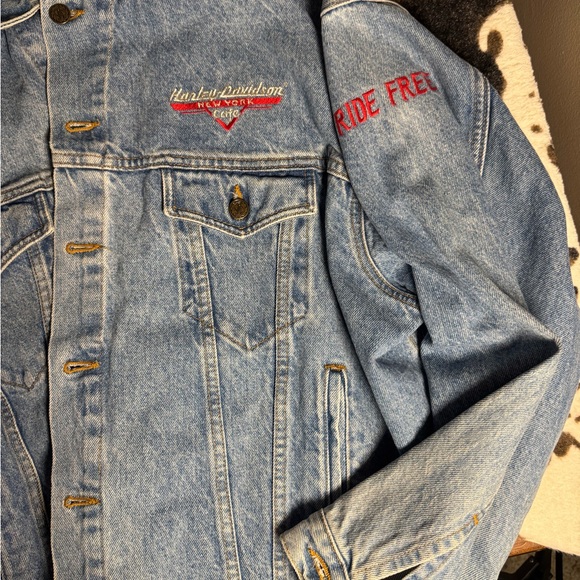 Vintage Harley-Davidson New York Café Blue Denim Jacket with Red Embroidery XL